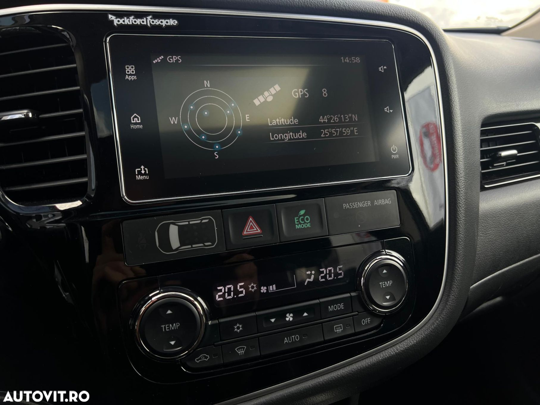 Mitsubishi Outlander - 16
