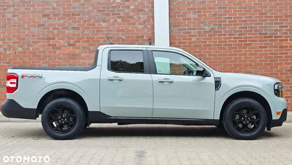 Ford Maverick - 11