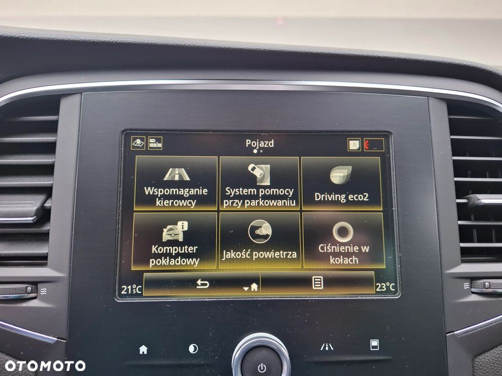 Renault Megane ENERGY TCe 140 EDC LIMITED - 26