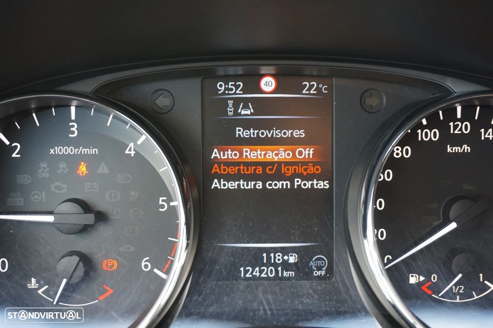 Nissan Qashqai 1.5 dCi N-Connecta 18 - 46
