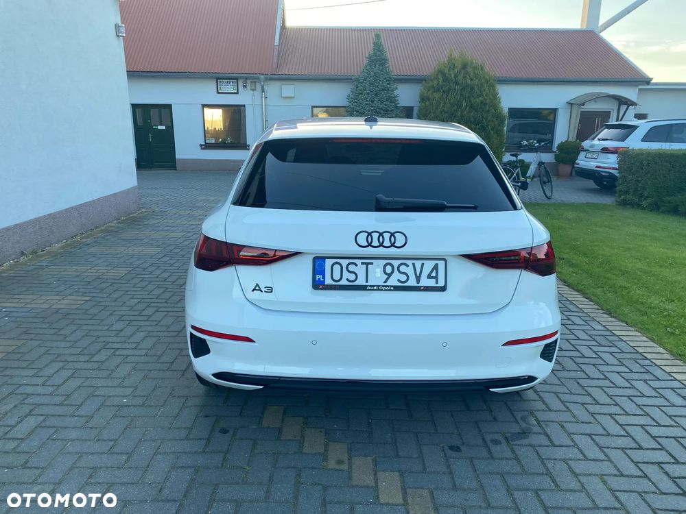 Audi A3 Sportback 35 TFSI cylinder on demand S tronic - 4