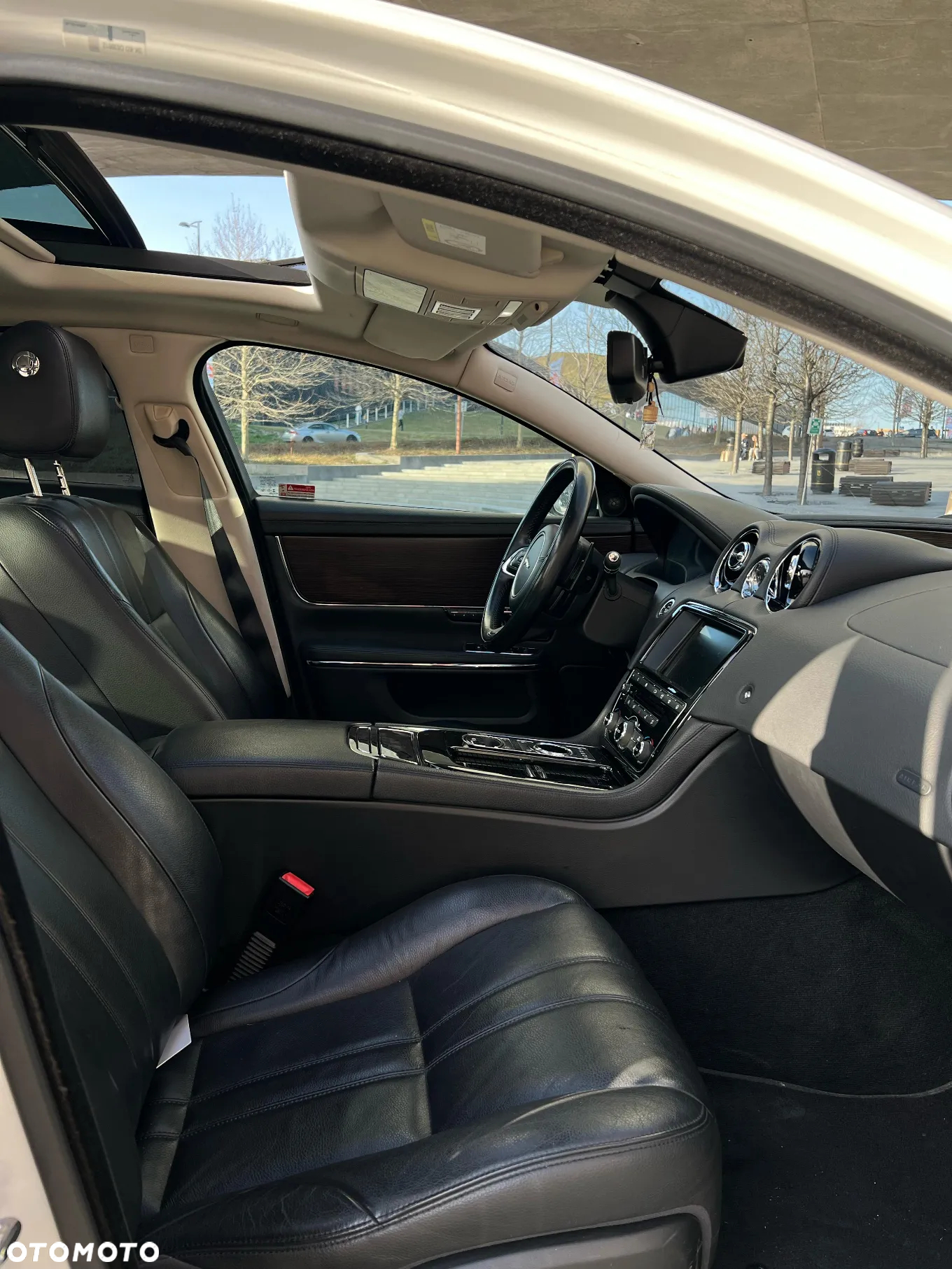 Jaguar XJ - 27