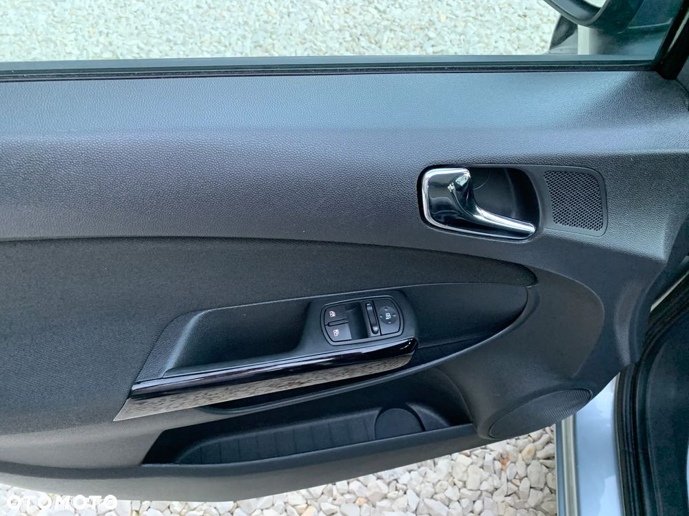 Opel Corsa 1.4 16V Navi - 23