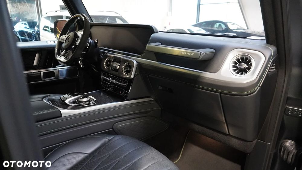 Mercedes-Benz Klasa G AMG 63 4x4 2 - 8