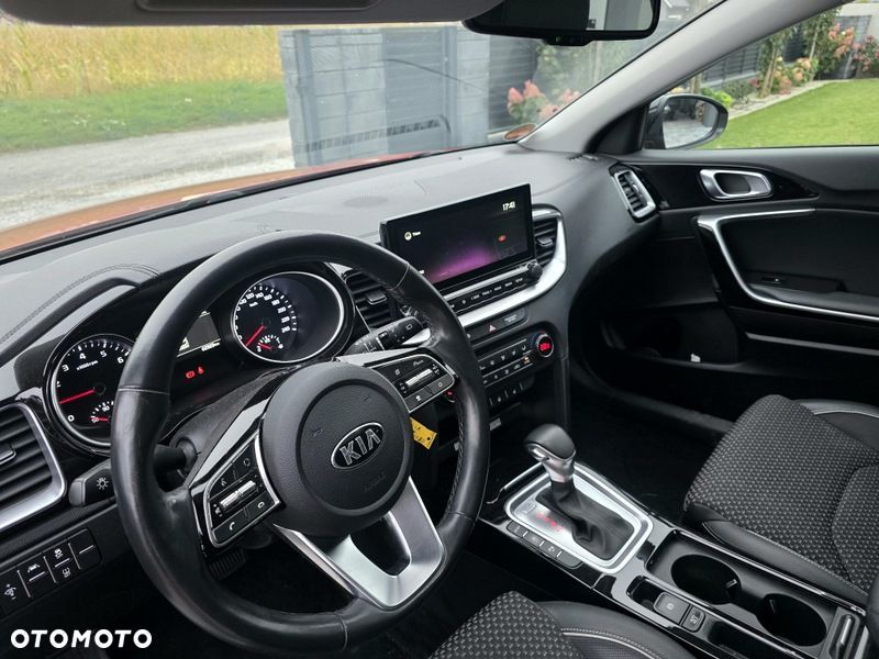 Kia XCeed - 11