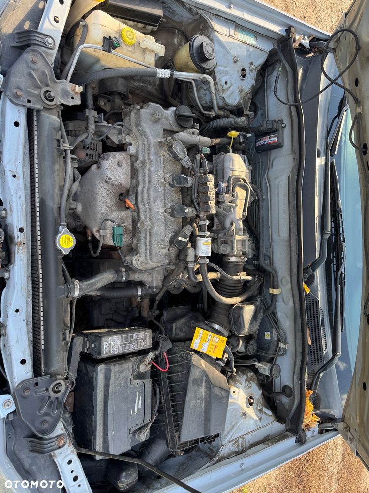 Nissan Almera 2005 photo 5