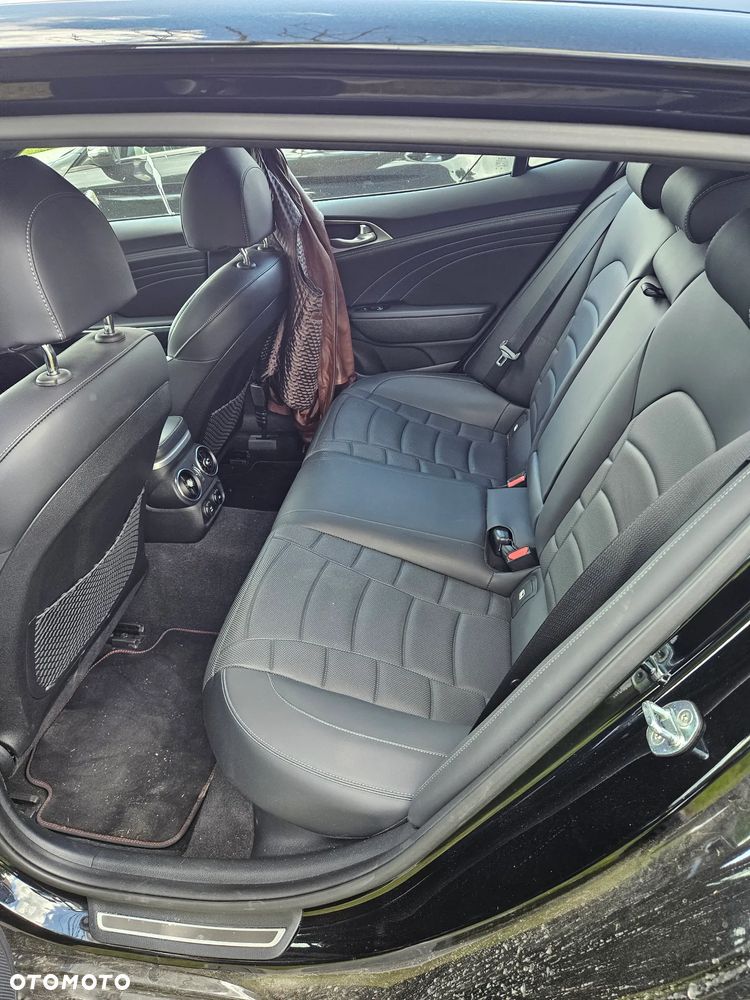 Kia Stinger 3.3 T-GDI V6 GT AWD - 8