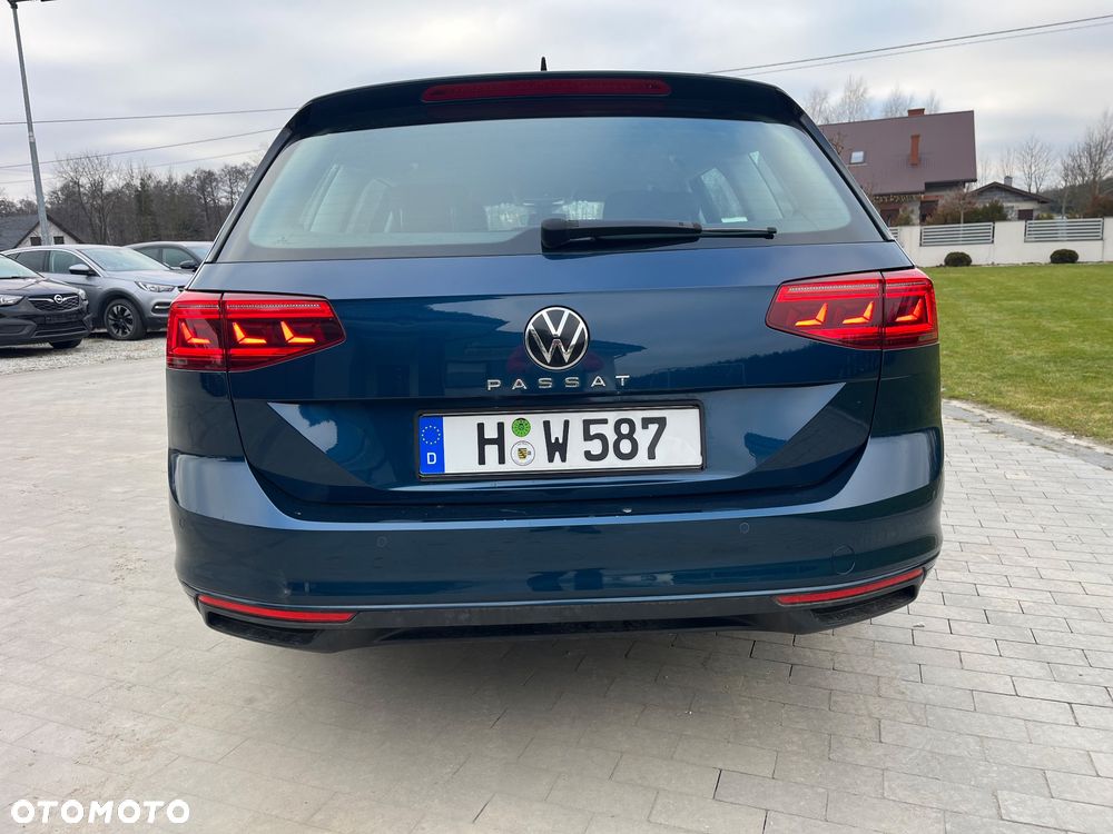 Volkswagen Passat 2.0 TDI SCR DSG Comfortline - 5