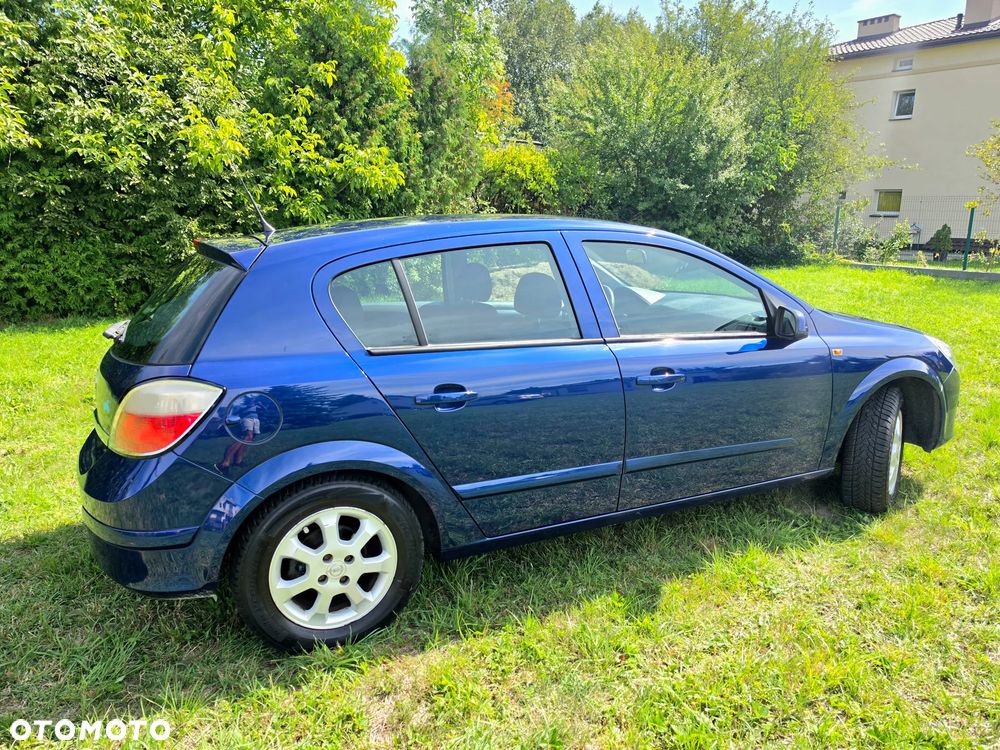 Opel Astra 1.4 Enjoy - 17