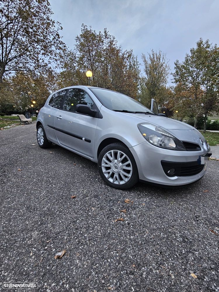 Renault Clio 1.5 dCi GT - 2