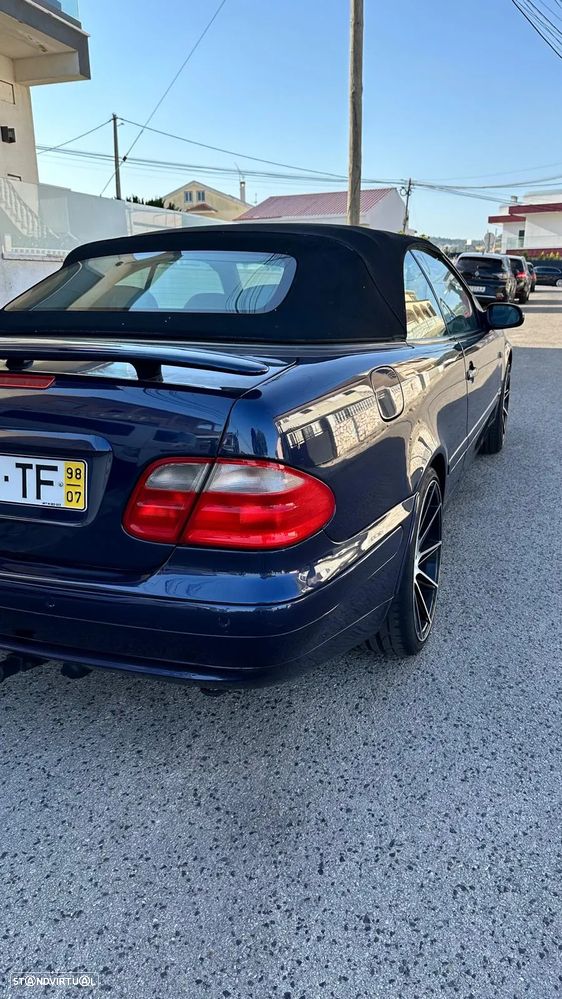Mercedes-Benz CLK 320 - 3