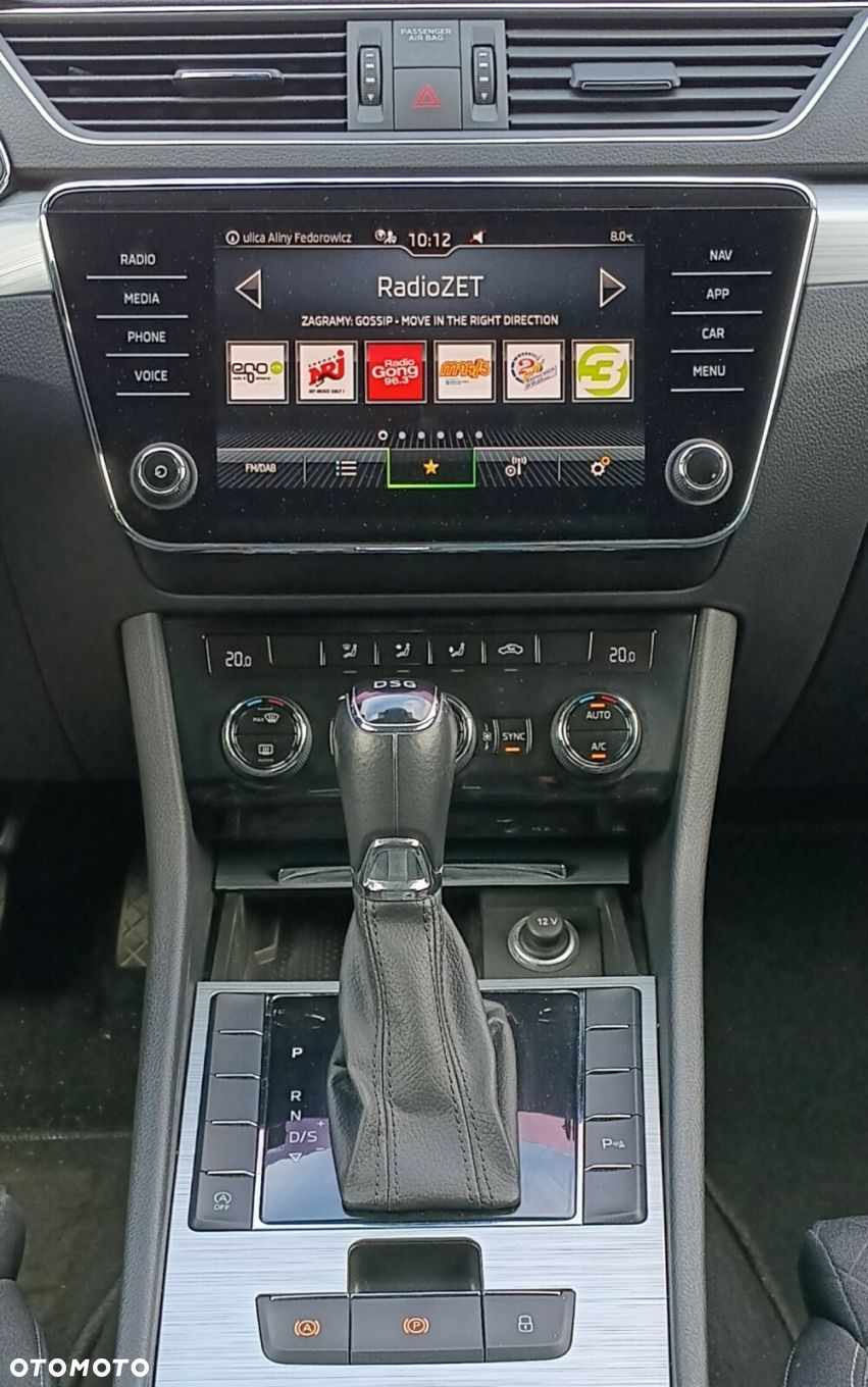 Skoda Superb 2.0 TDI SCR Ambition DSG - 22