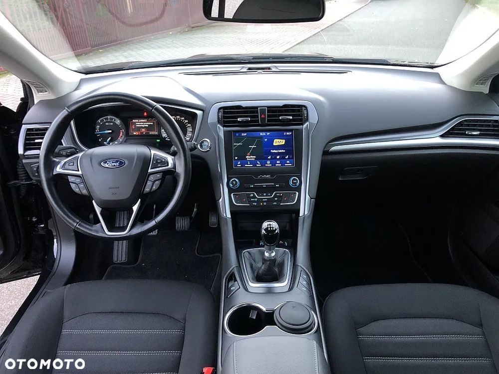 Ford Mondeo 2.0 EcoBlue Titanium - 12