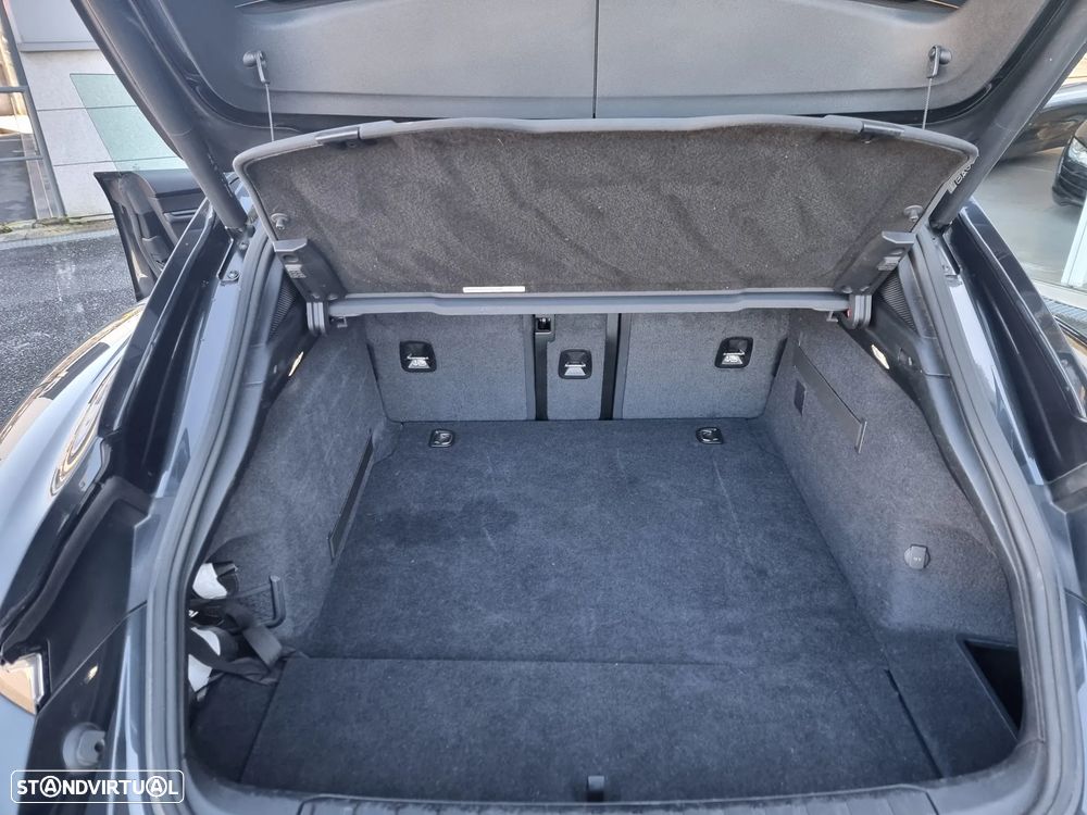 Porsche Taycan Sport Turismo Standard - 29