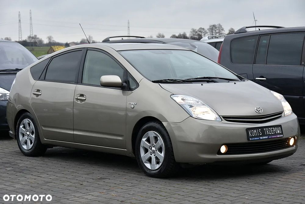 Toyota Prius 1.5 VVT-i Prestige - 2