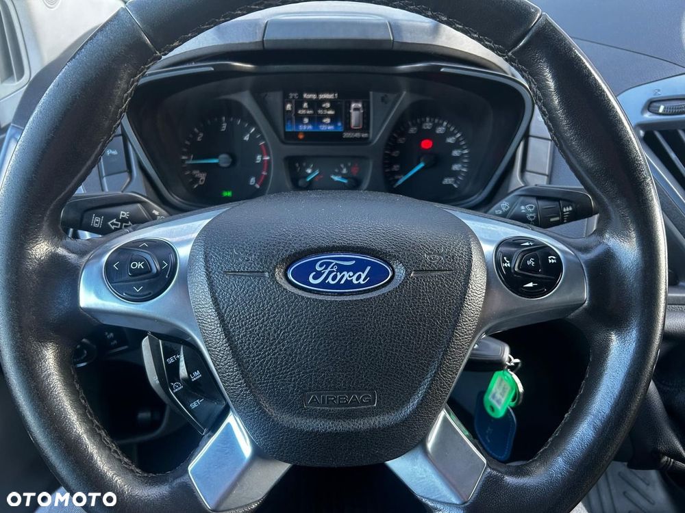 Ford Transit - 12