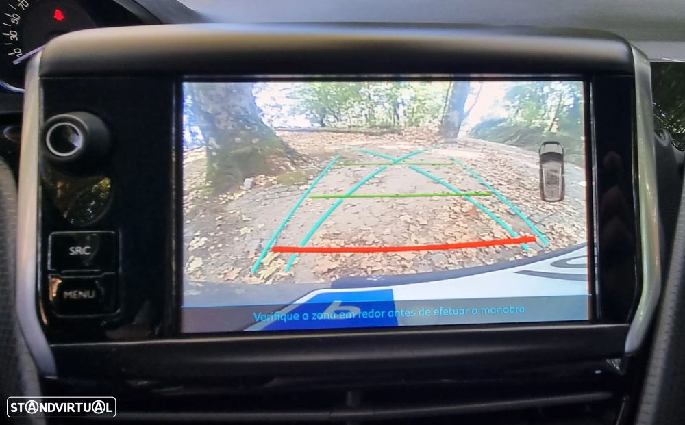 Peugeot 2008 1.2 PureTech Allure - 25