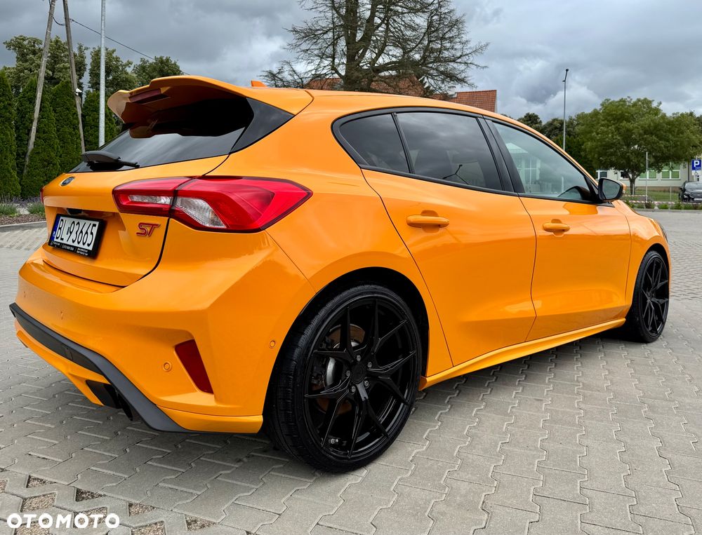 Ford Focus 2.3 EcoBoost S&S ST - 3