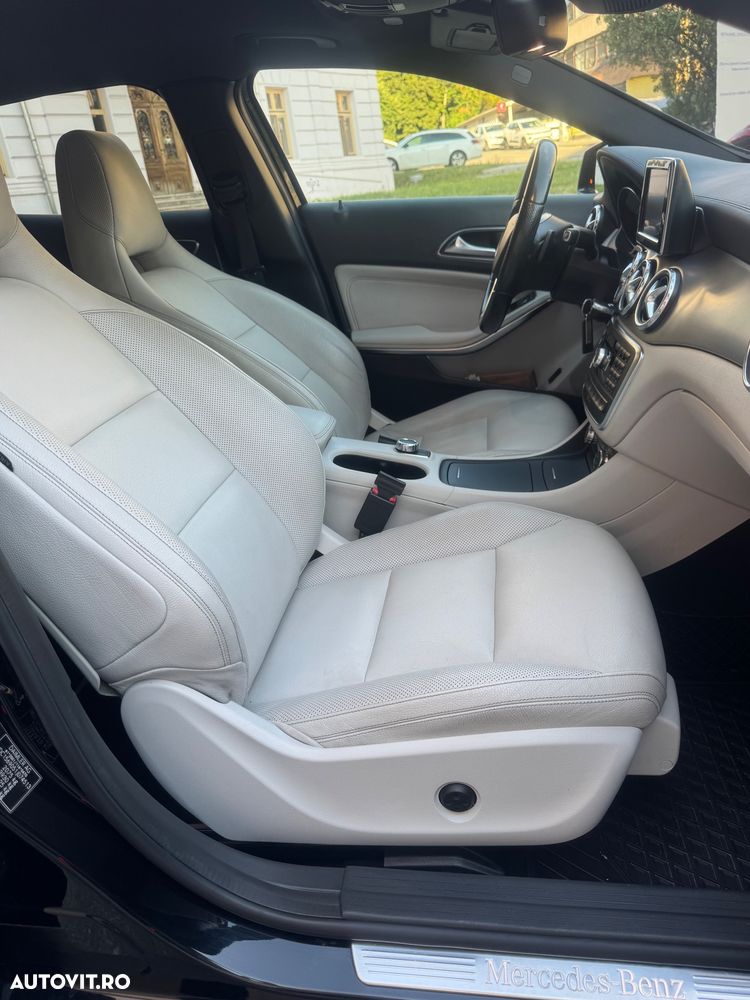 Mercedes-Benz GLA - 22