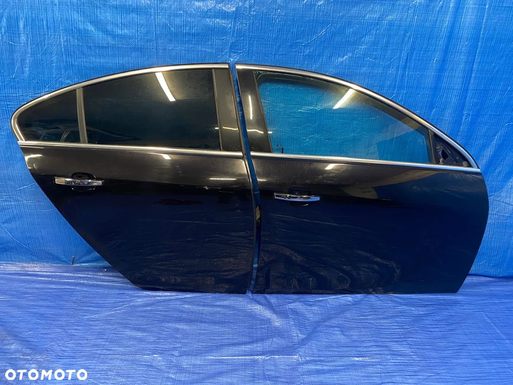 DRZWI PRAWE PRAWY PRZÓD PRZEDNIE TYŁ TYLNE KOMPLETNE OPEL INSIGNIA A HB SEDAN 11R ; CZARNE LAKIER Z20R ORYGINAŁ EUROPA - 1