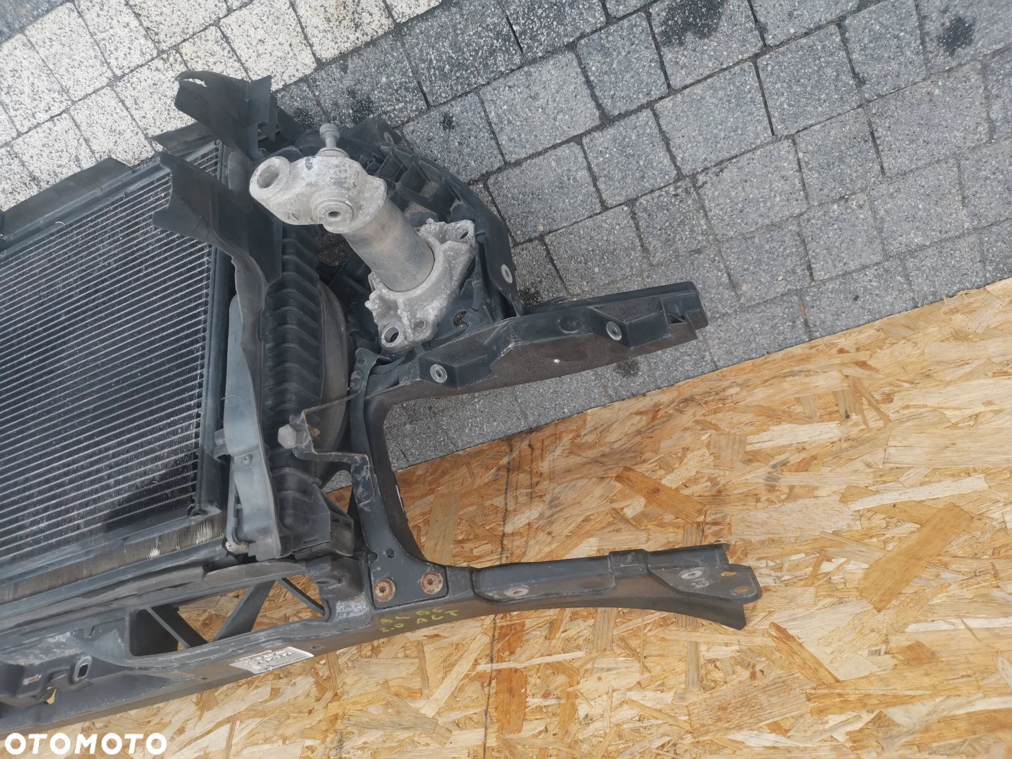 Pas Przedni Wzmocnienie  Audi A4 B6  2.0 ALT - 4