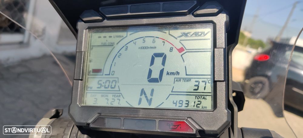 Honda X-ADV 750 - 12