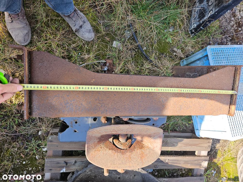 belka zaczepu dolnego tandem VOLVO - 7