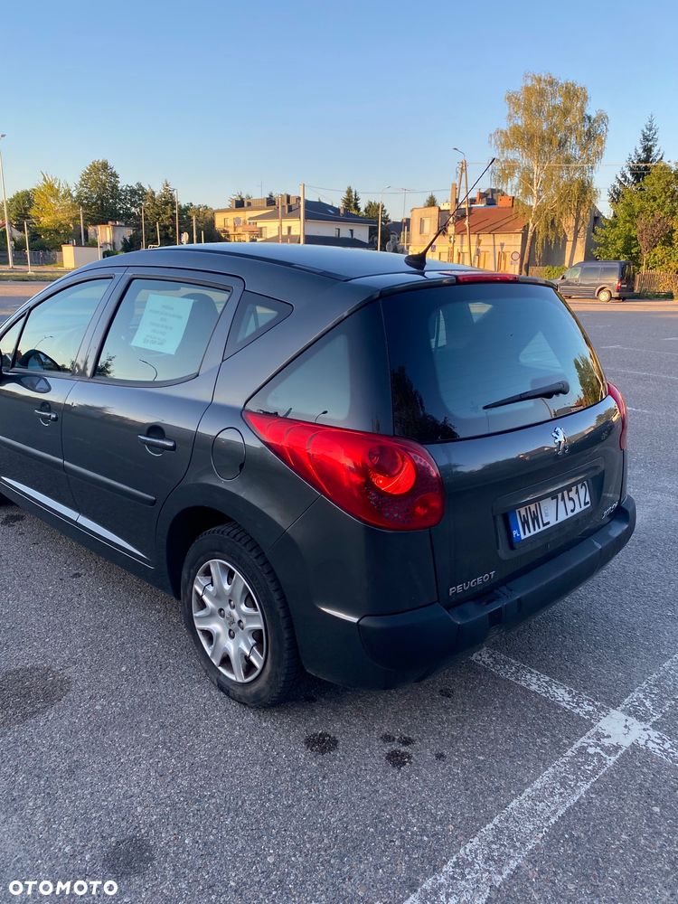 Peugeot 207 1.6 HDi - 12