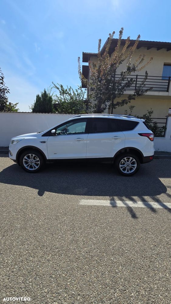 Ford Kuga 2.0 TDCi 4WD Powershift Titanium - 2