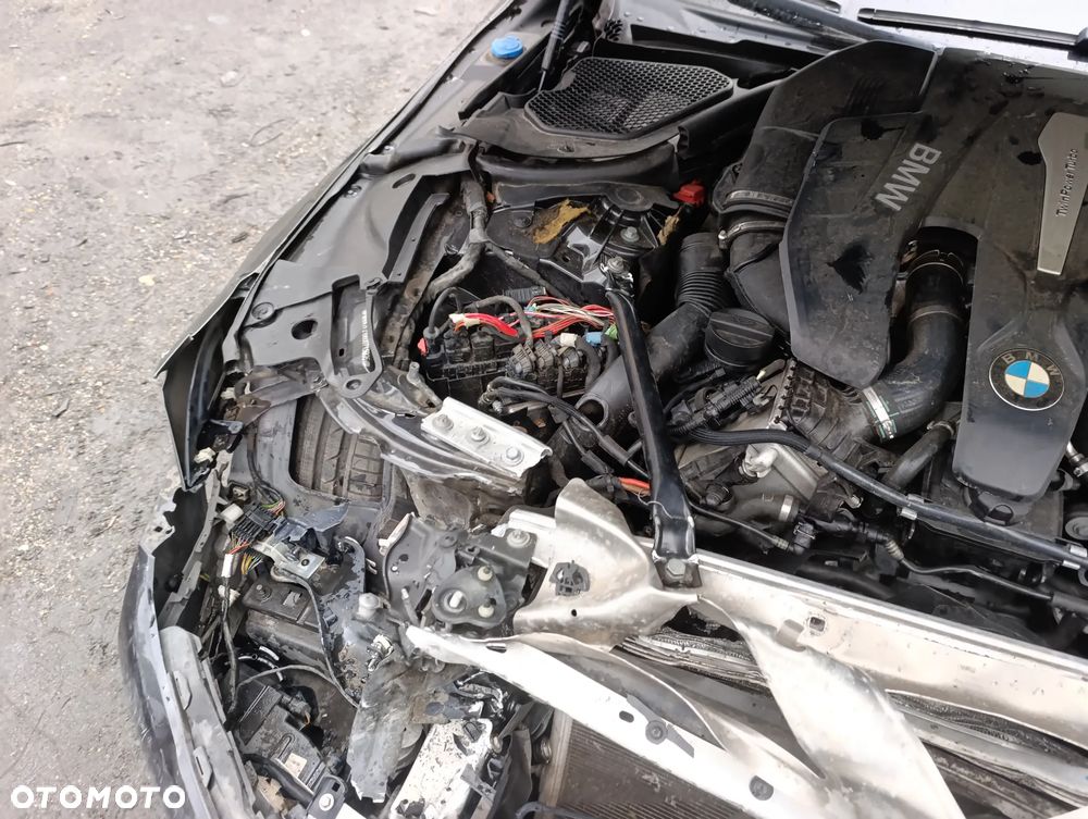 BMW Seria 7 750Li xDrive - 8