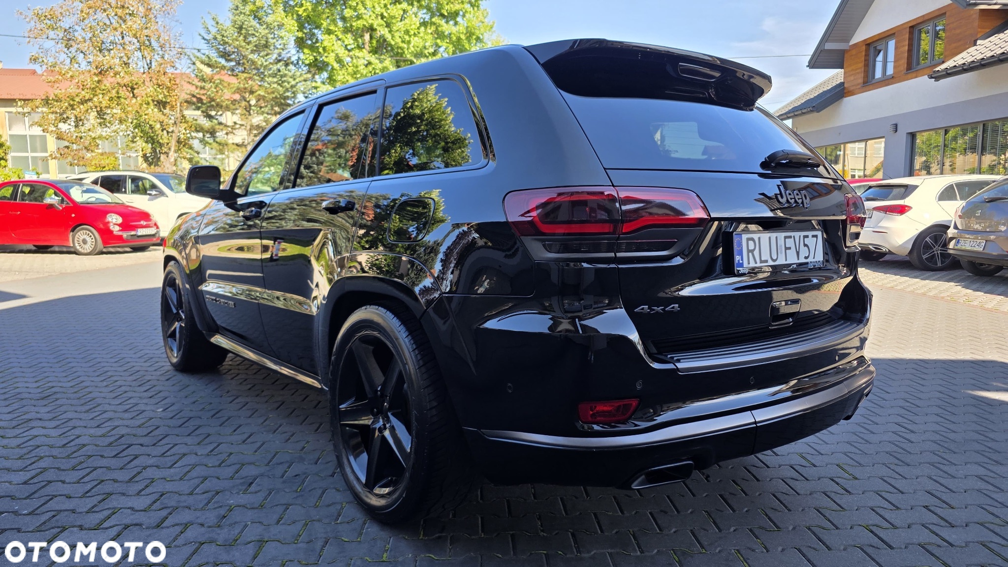 Jeep Grand Cherokee 5.7 V8 HEMI 4WD Automatik Summit - 4