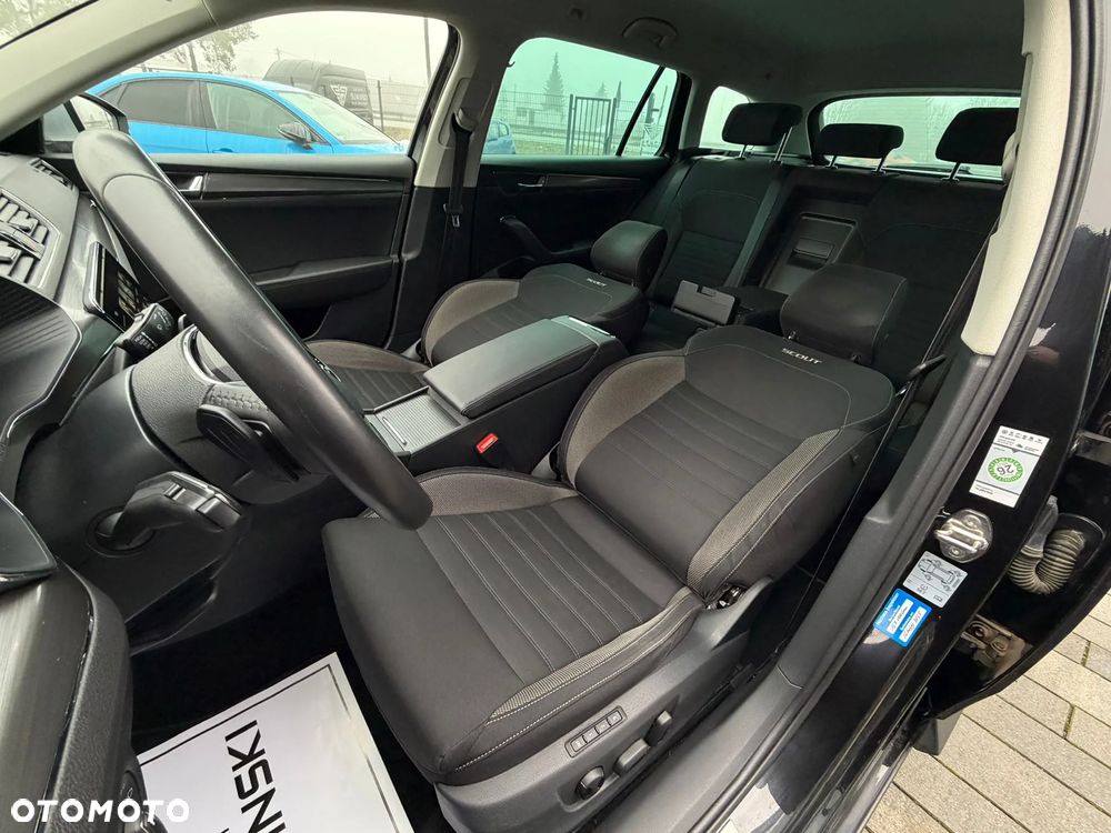 Skoda Superb 2.0 TDI 4x4 DSG Scout - 15