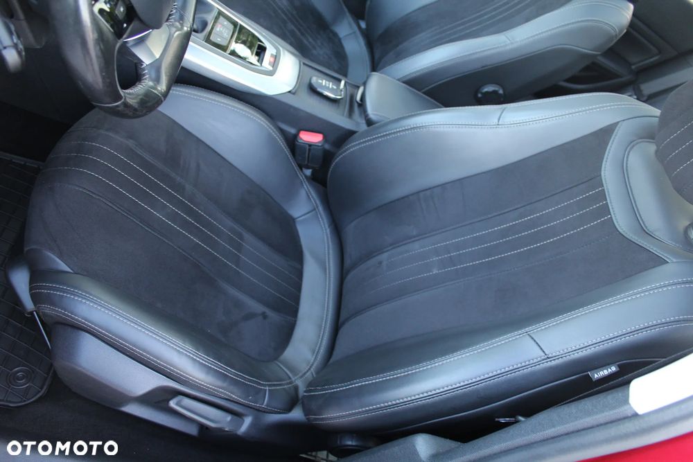 Peugeot 308 1.2 PureTech Allure S&S - 15