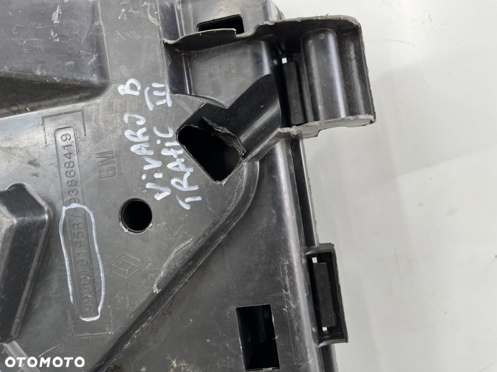 Wkład koła zapasowego Opel Vivaro B Trafic III 2014r.-> skrzynka narzędziowa obudowa 995018195r - 10