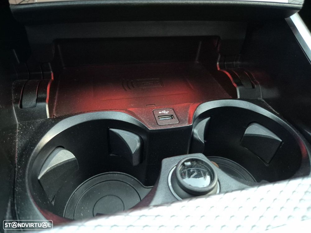 BMW 320 d Pack Desportivo M Auto - 25