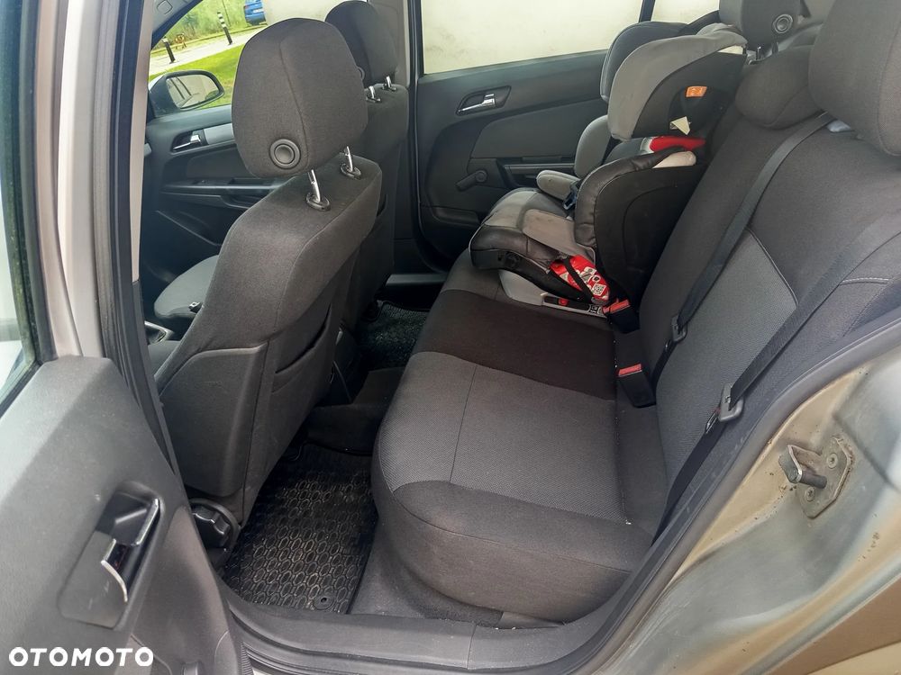 Opel Astra 1.8 Enjoy - 11