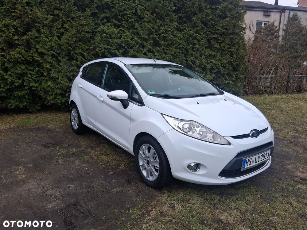 Ford Fiesta - 2