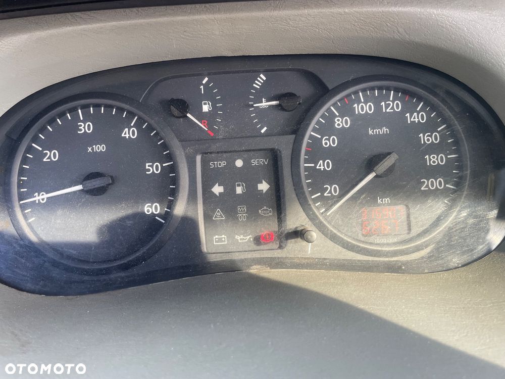 Renault Trafic - 2
