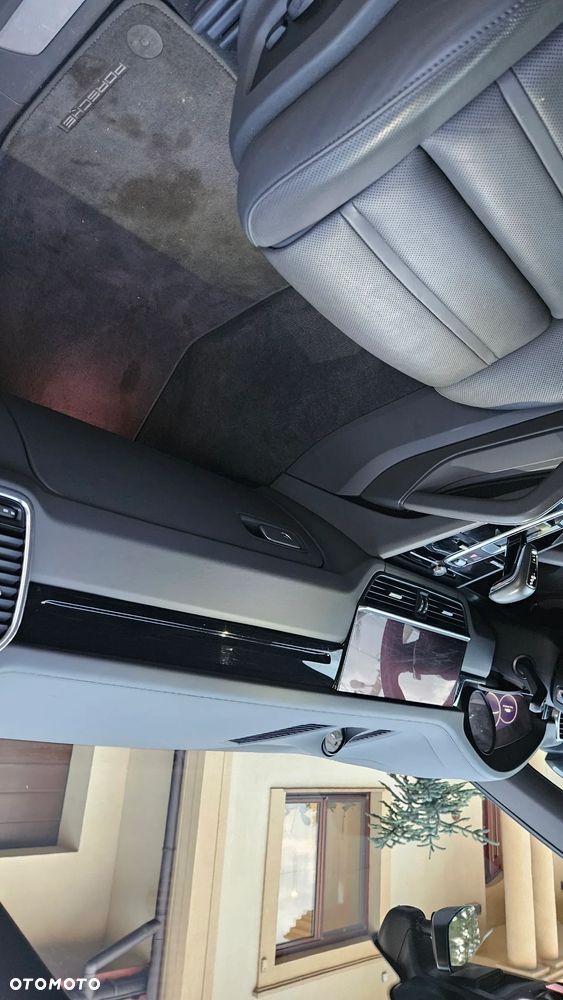 Porsche Cayenne Coupe - 4