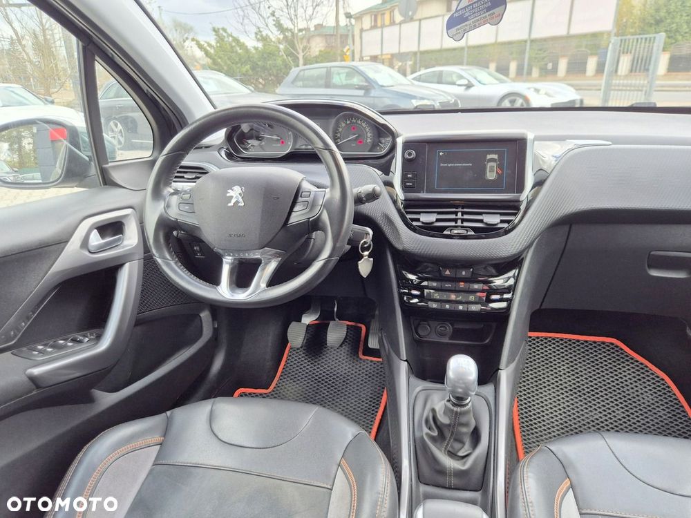 Peugeot 2008 1.5 BlueHDi Style - 15