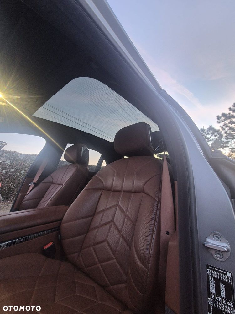 BMW Seria 7 M760e PHEV xDrive Individual Edition sport - 21