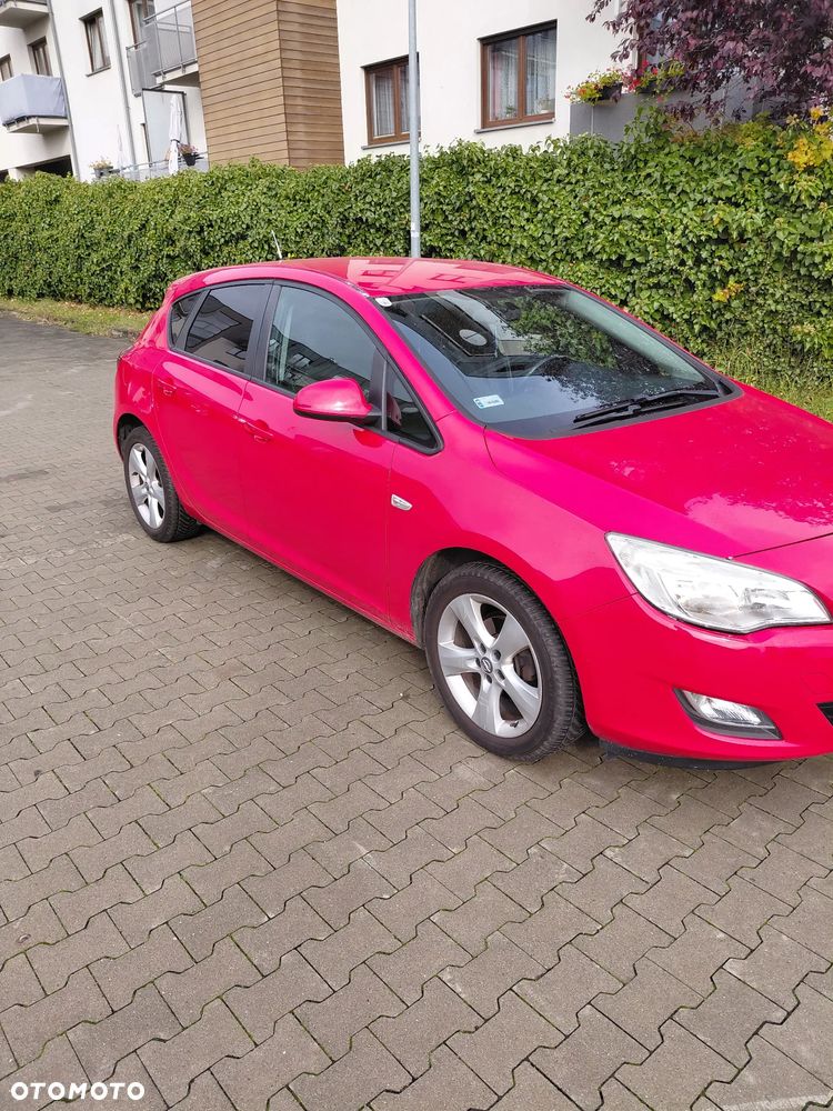Opel Astra IV 1.4 Cosmo - 21