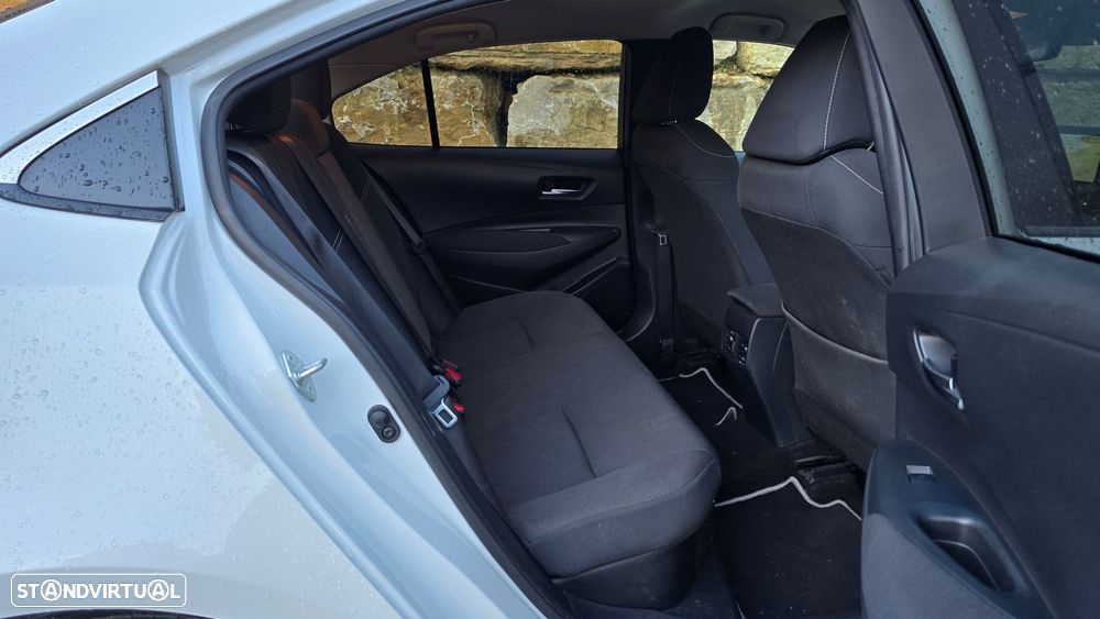 Toyota Corolla SD 1.8 Hybrid Comfort - 40