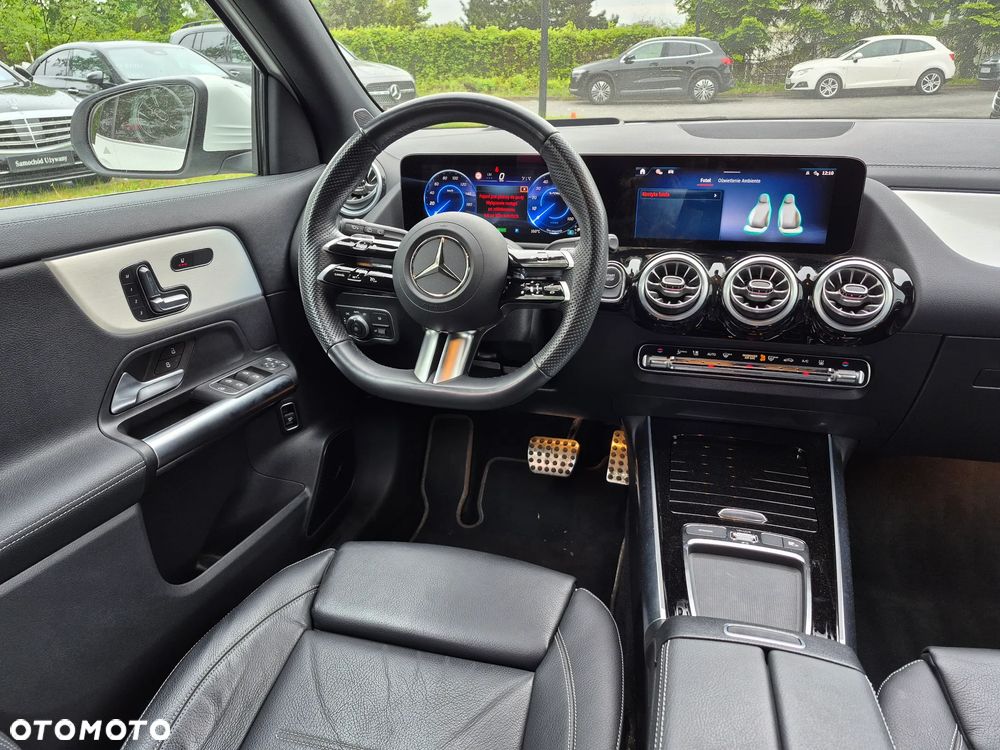 Mercedes-Benz EQA 300 4Matic - 25