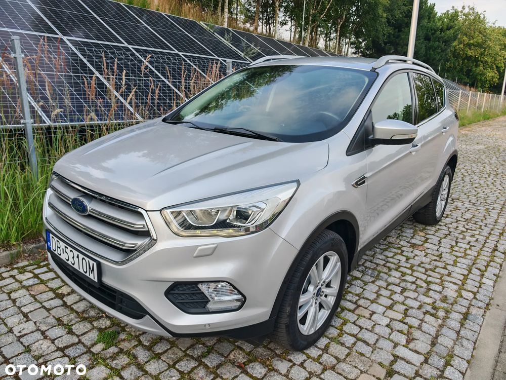 Ford Kuga 1.5 EcoBoost 2x4 Titanium - 1