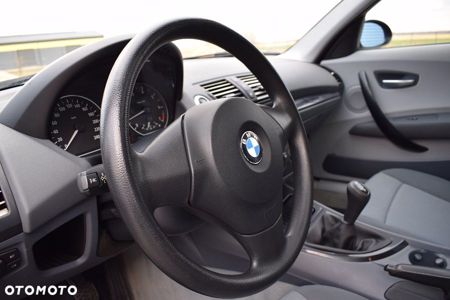 BMW Seria 1 116i - 19