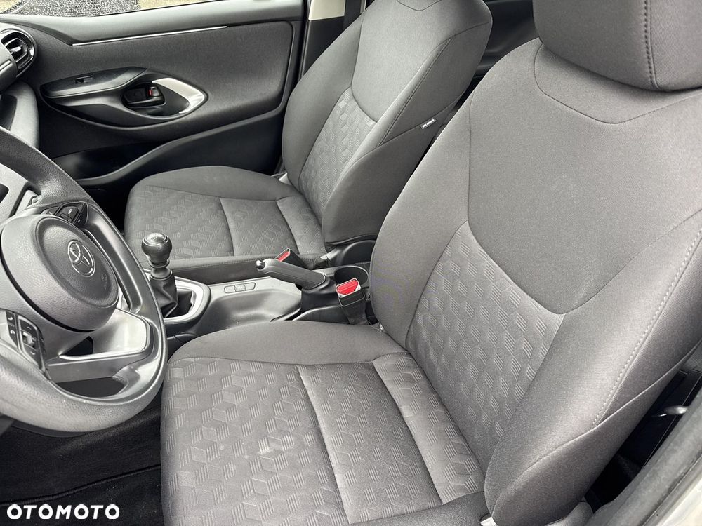 Toyota Yaris 1.5 Active - 11