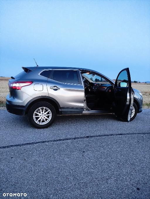 Nissan Qashqai 1.2 DIG-T Visia EU6 - 4