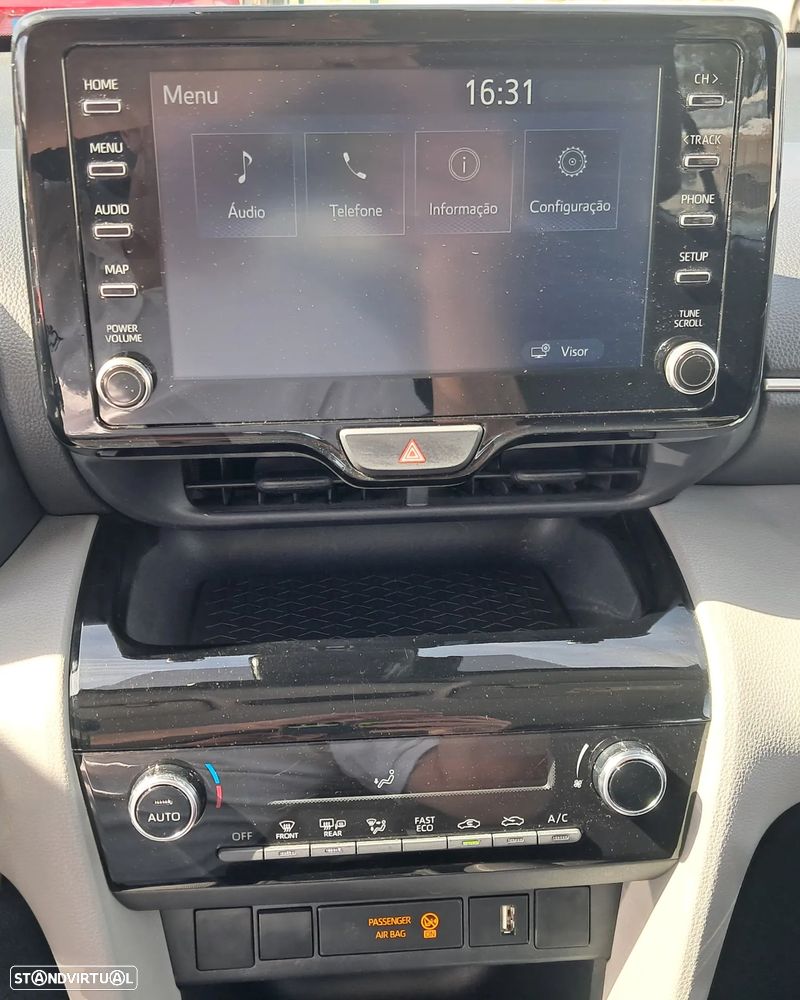 Toyota Yaris Cross 1.5 HDF Comfort Plus - 8