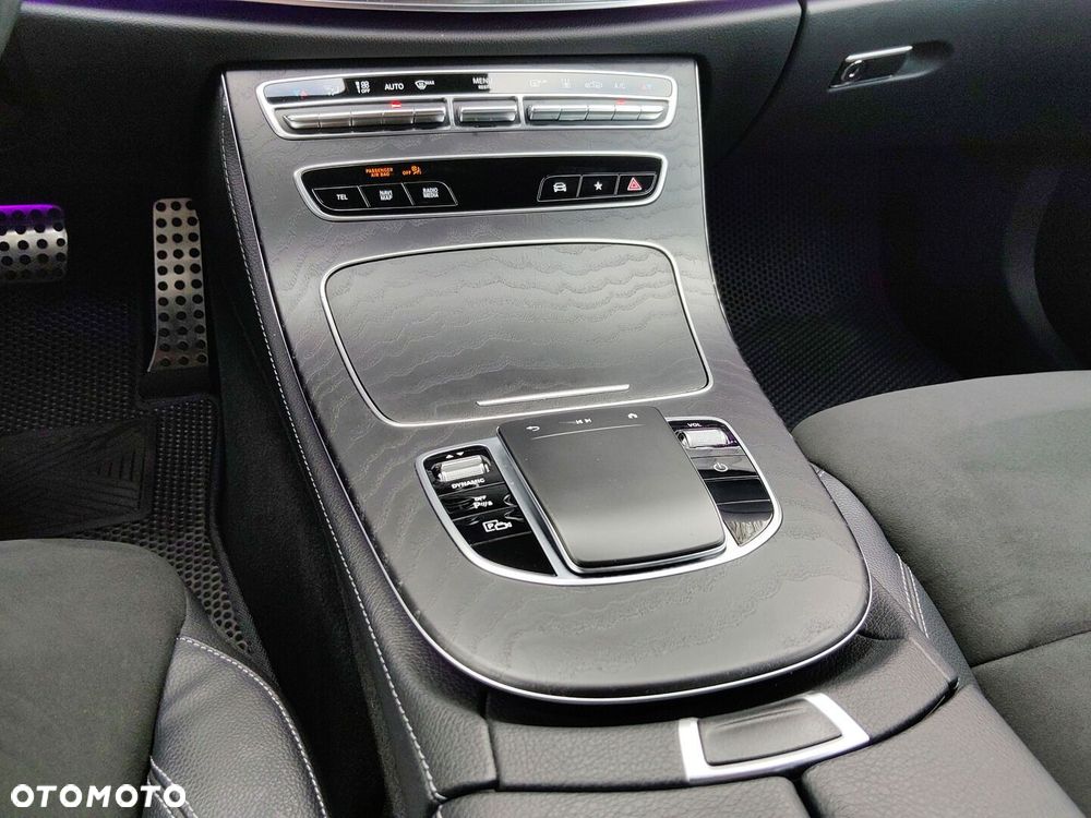 Mercedes-Benz Klasa E - 18